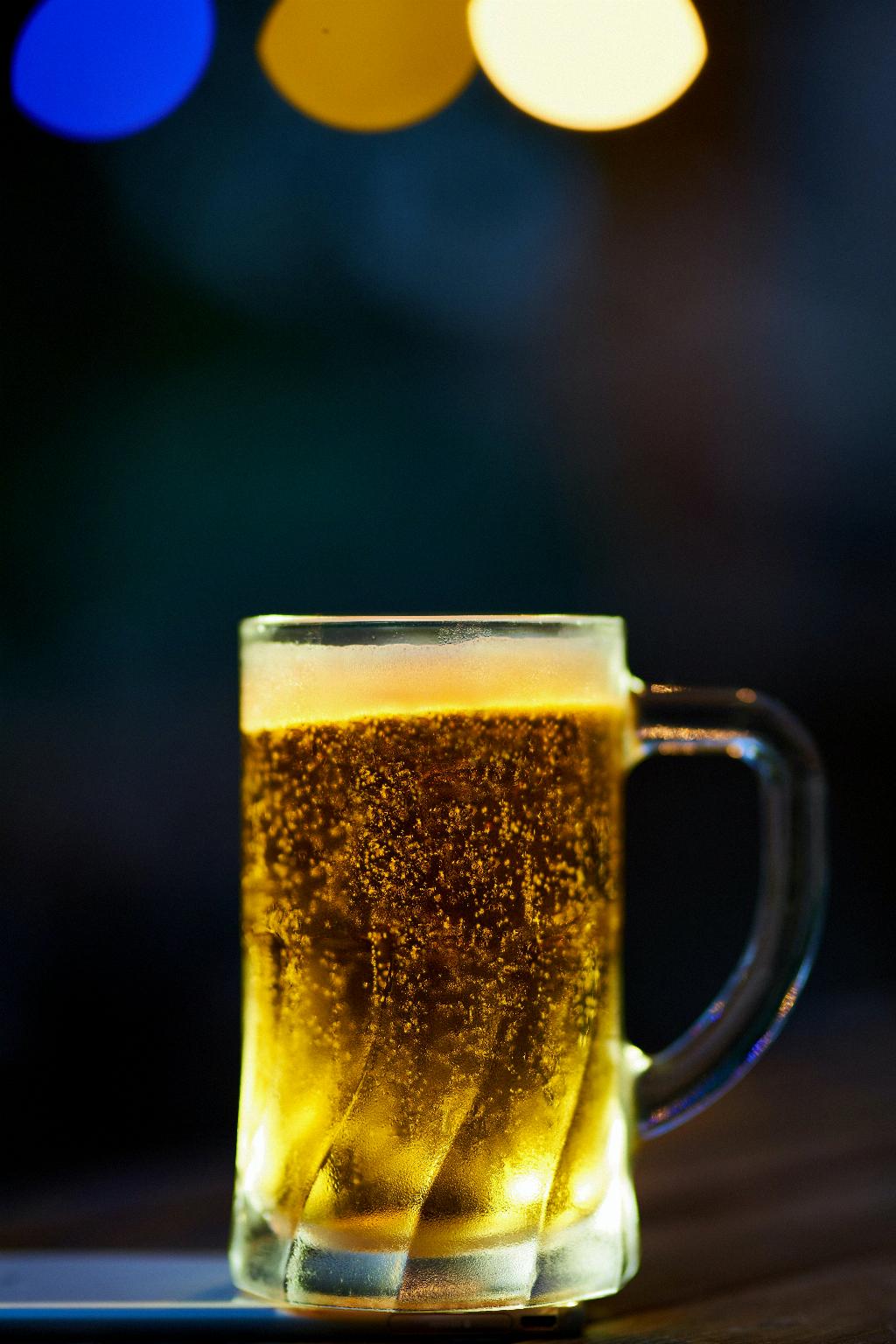 What Does Fosters Taste Like?