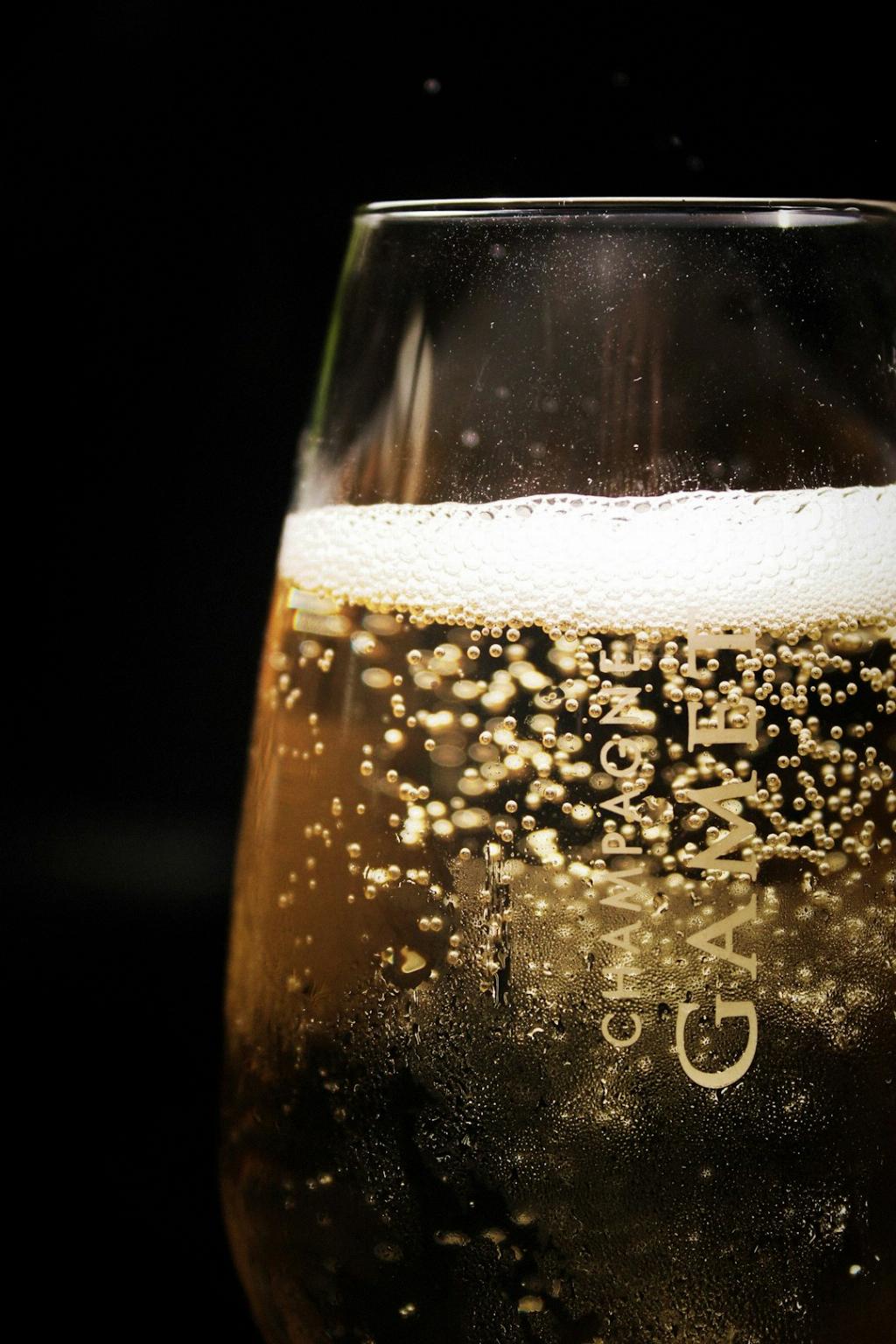 Does Kola Champagne Have Caffeine?