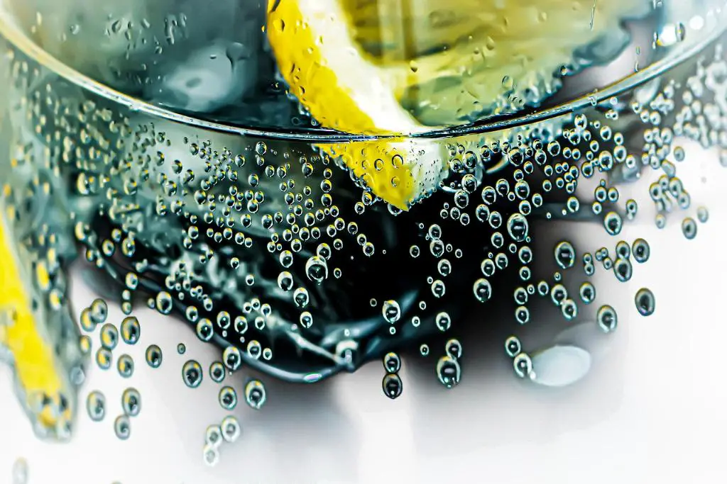 Is A Gin And Tonic A High Ball?