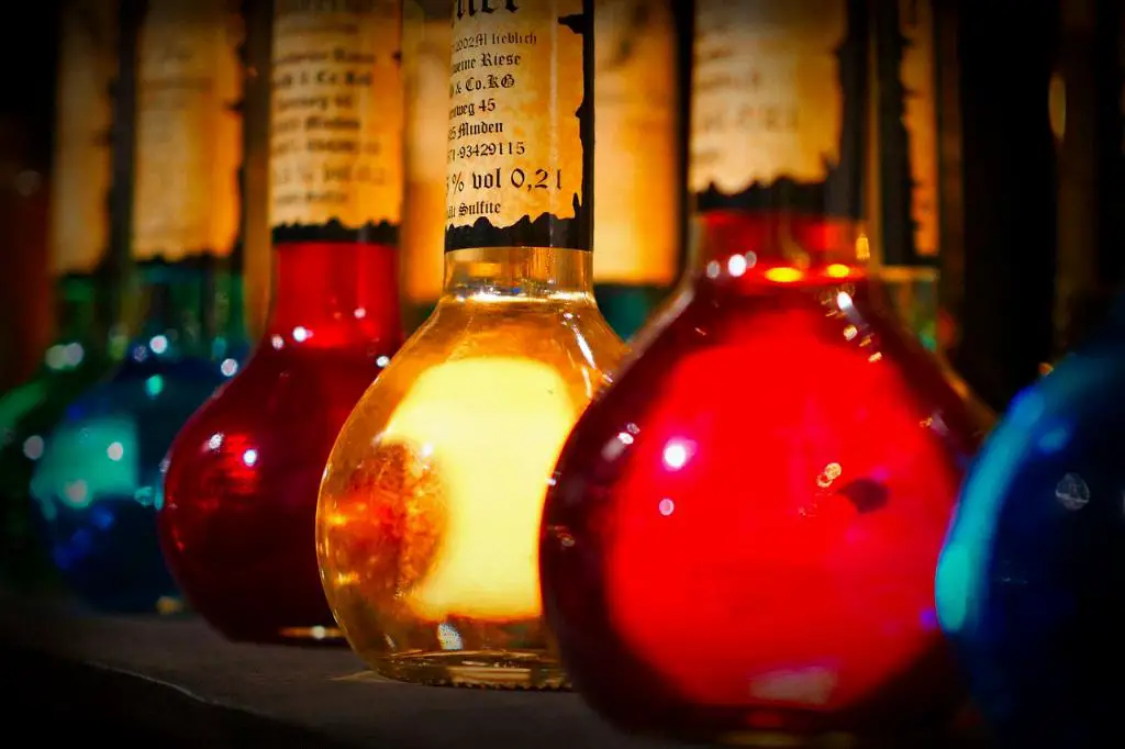 Is Grand Marnier Similar To Amaretto?