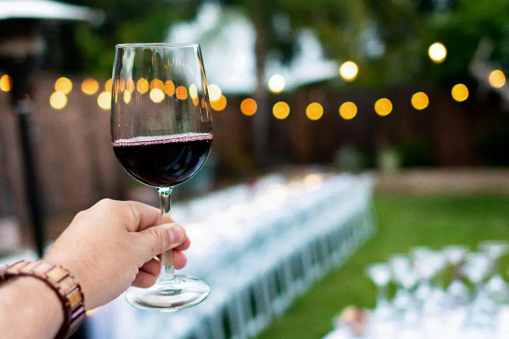 How Much Alcohol Is In Mogen David?