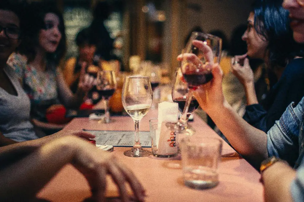 Are You Supposed To Tip At Wine Tastings?