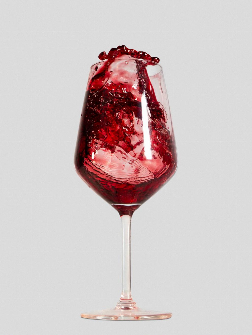 Who Sang The Original Version Of Red Red Wine?