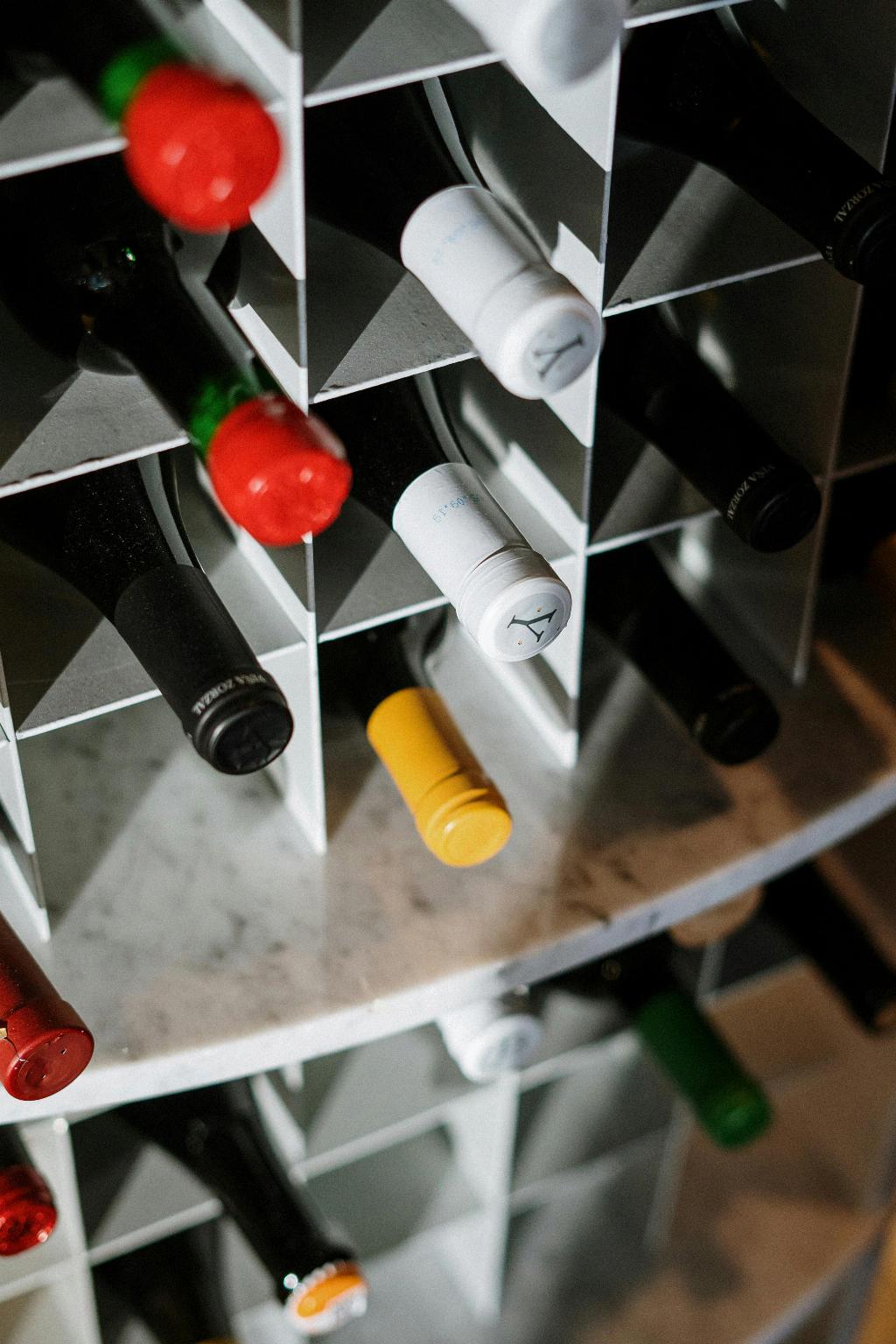 How Do You Add Spice To Wine?