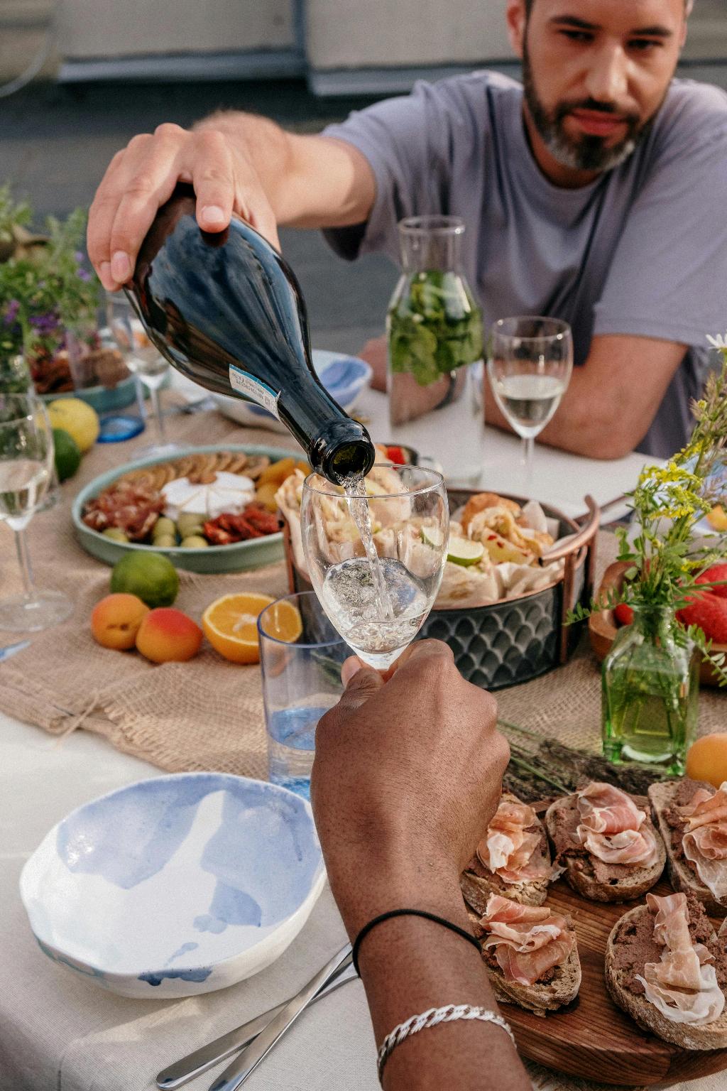 What Kind Of Wine Goes In A Balloon Glass?